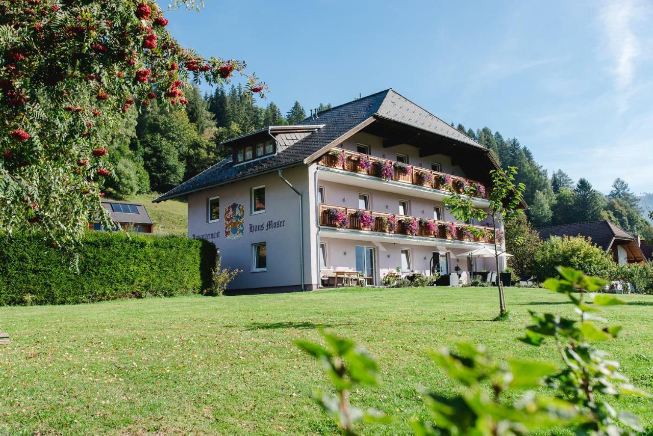 Appartement Haus Moser ザンクト・ミヒャエル・イム・ルンガウ エクステリア 写真